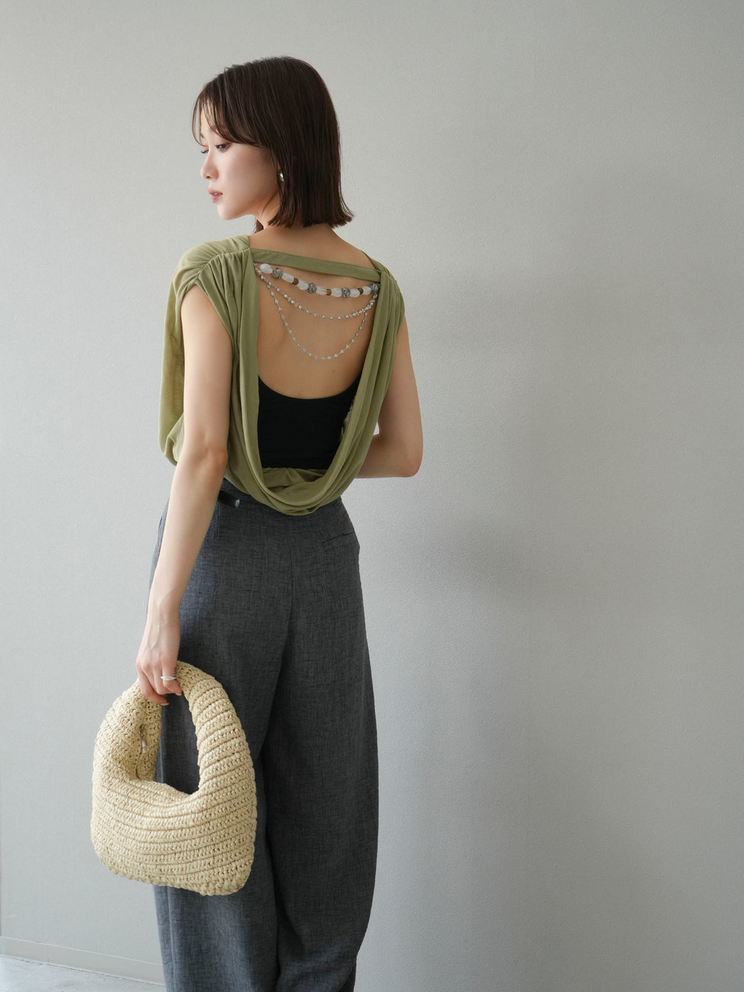 【預購】串珠鏈垂墜上衣/卡其色