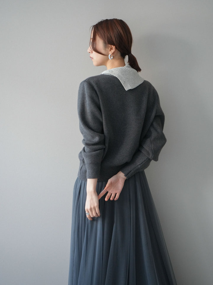 [予約]デザインネックバイカラーニットプルオーバー/charcoal
