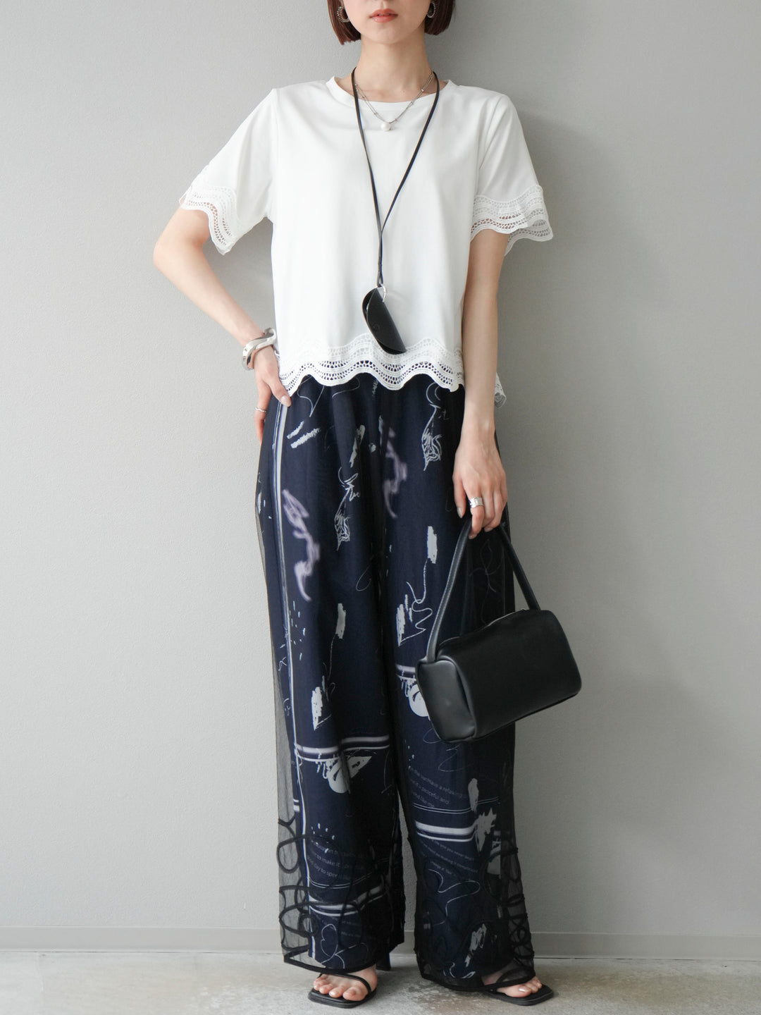 [SET]レース切替カットソー+コード刺繍チュールレイヤードパンツ(2set)