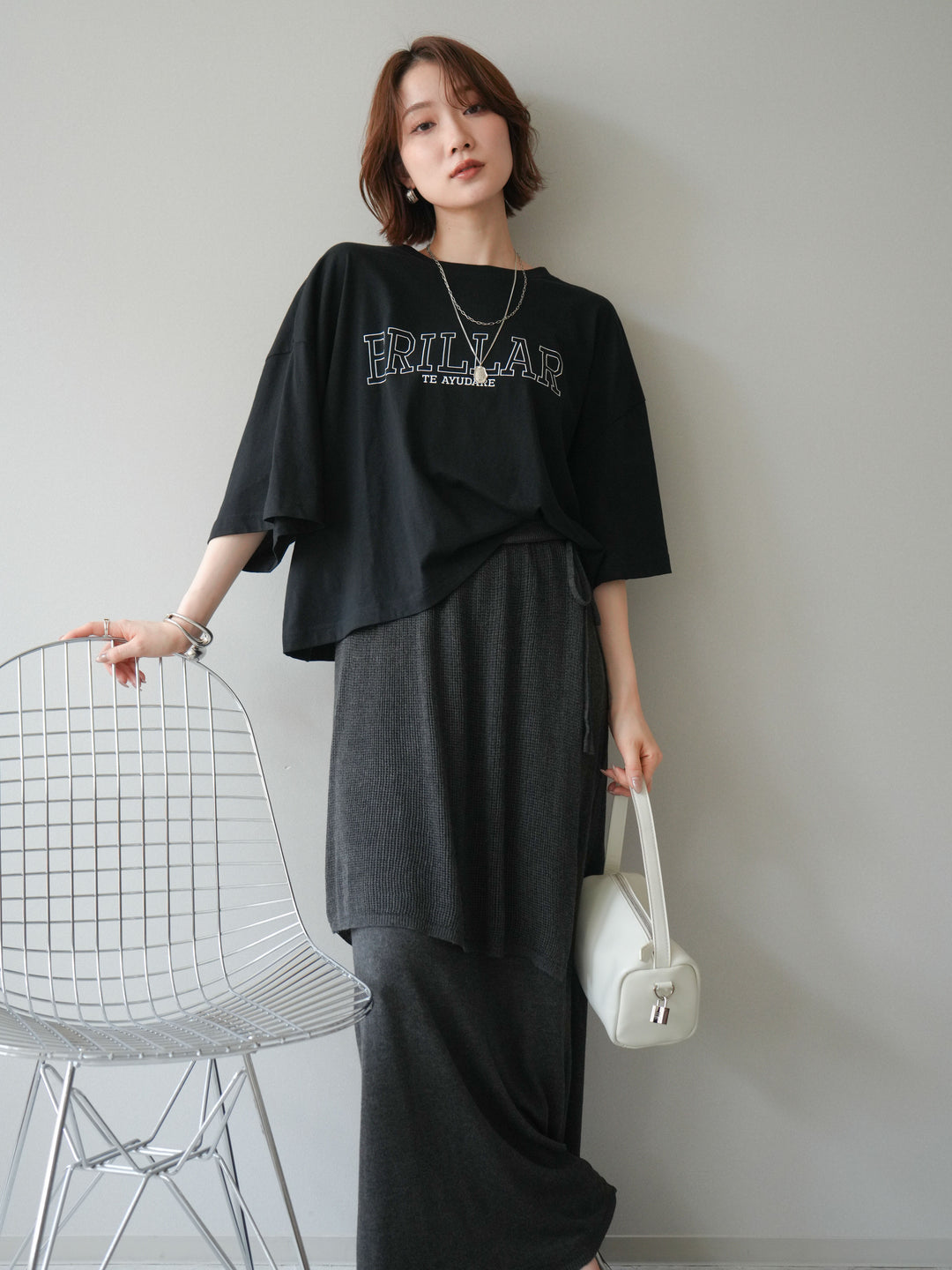 [SET]ボックスシルエットロゴTEE+選べるアクセセット(2set)