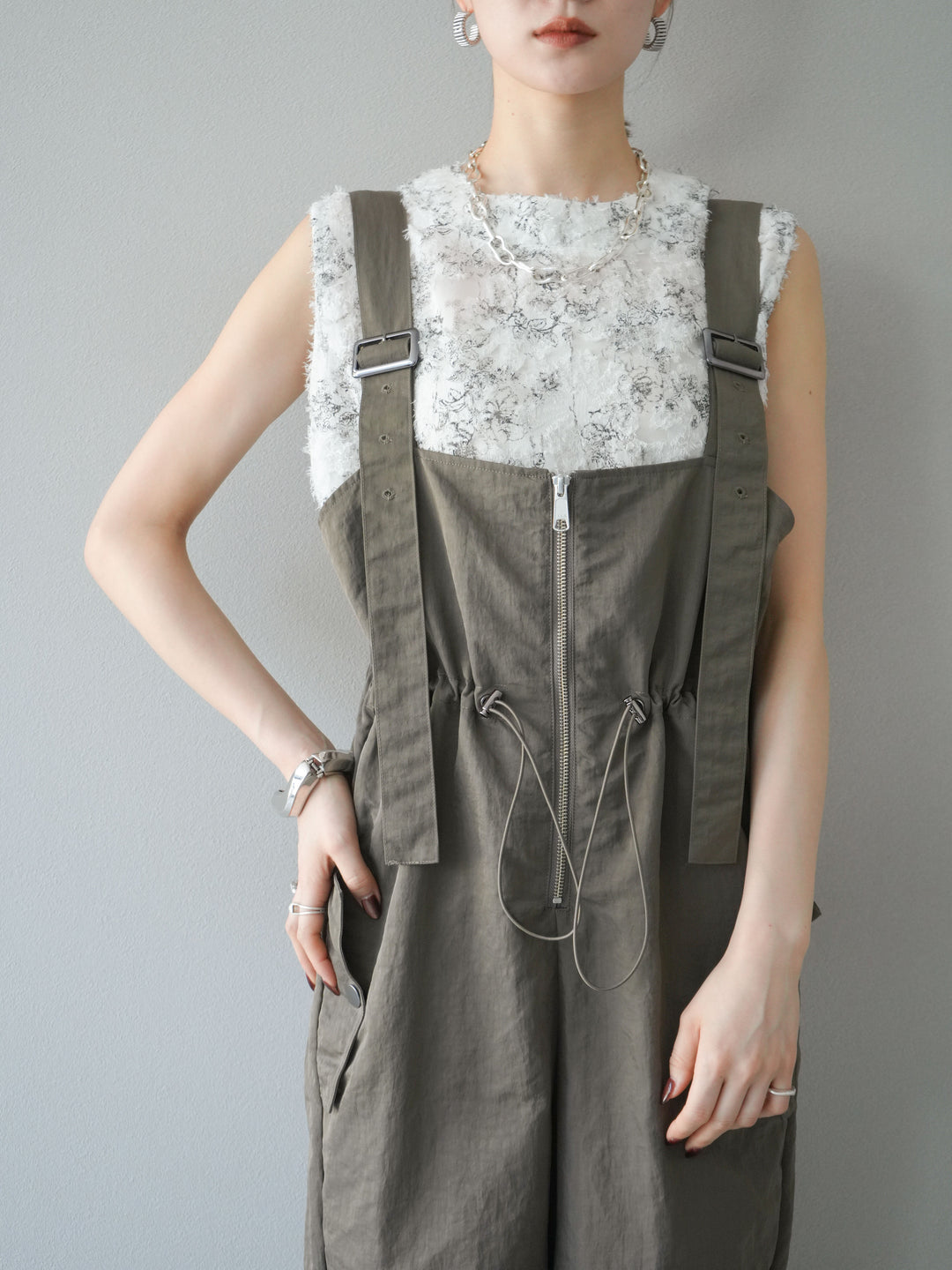 [予約]ナイロンタックデザインサロペット/カーキ