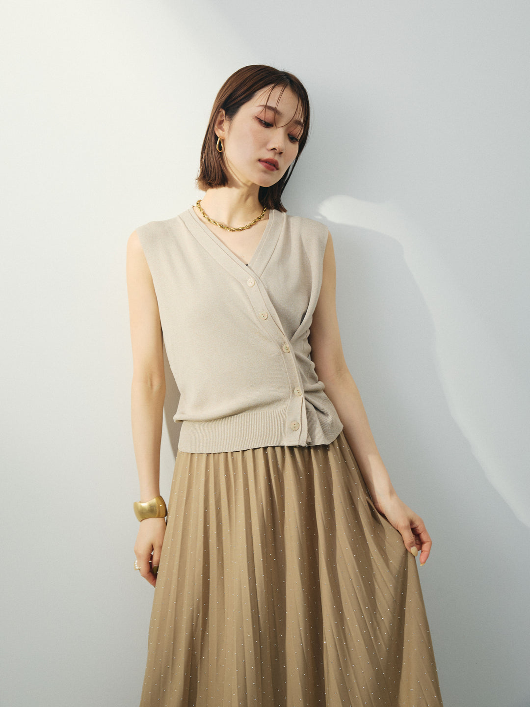 [SET] 清涼觸感2WAY設計針織背心+水鑽百褶裙（2件組）