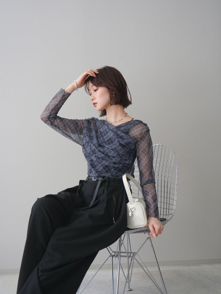 [予約]チュールバイアスチェックプリントタックネックトップス/navy