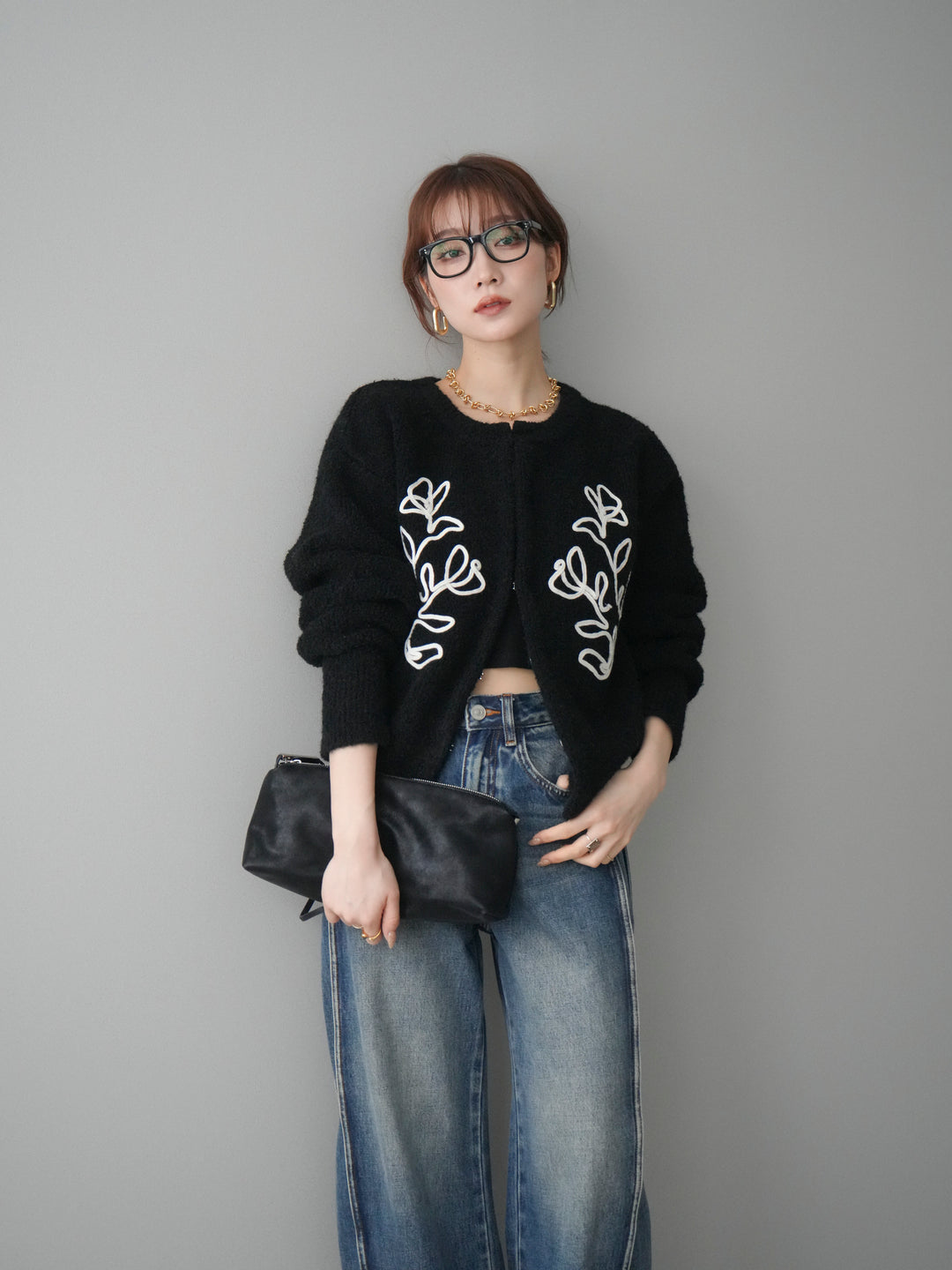 [予約]テープ刺繍ホック開きブークレニットカーディガン/black