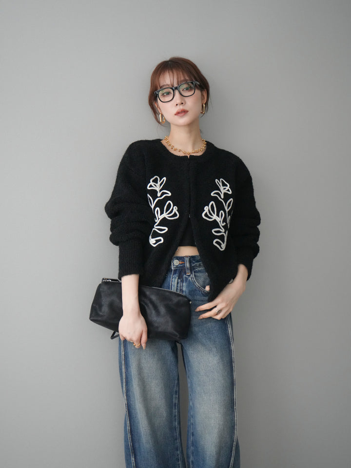 [予約]テープ刺繍ホック開きブークレニットカーディガン/black