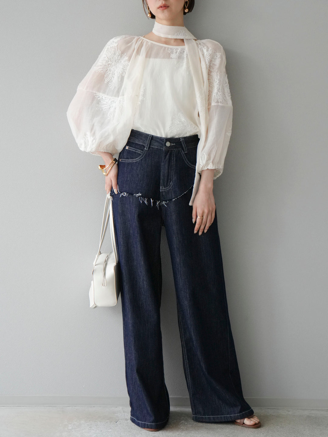 [SET]刺繍シアーバルーンスリーブブラウス+ヒップデザインデニムパンツ(2set)
