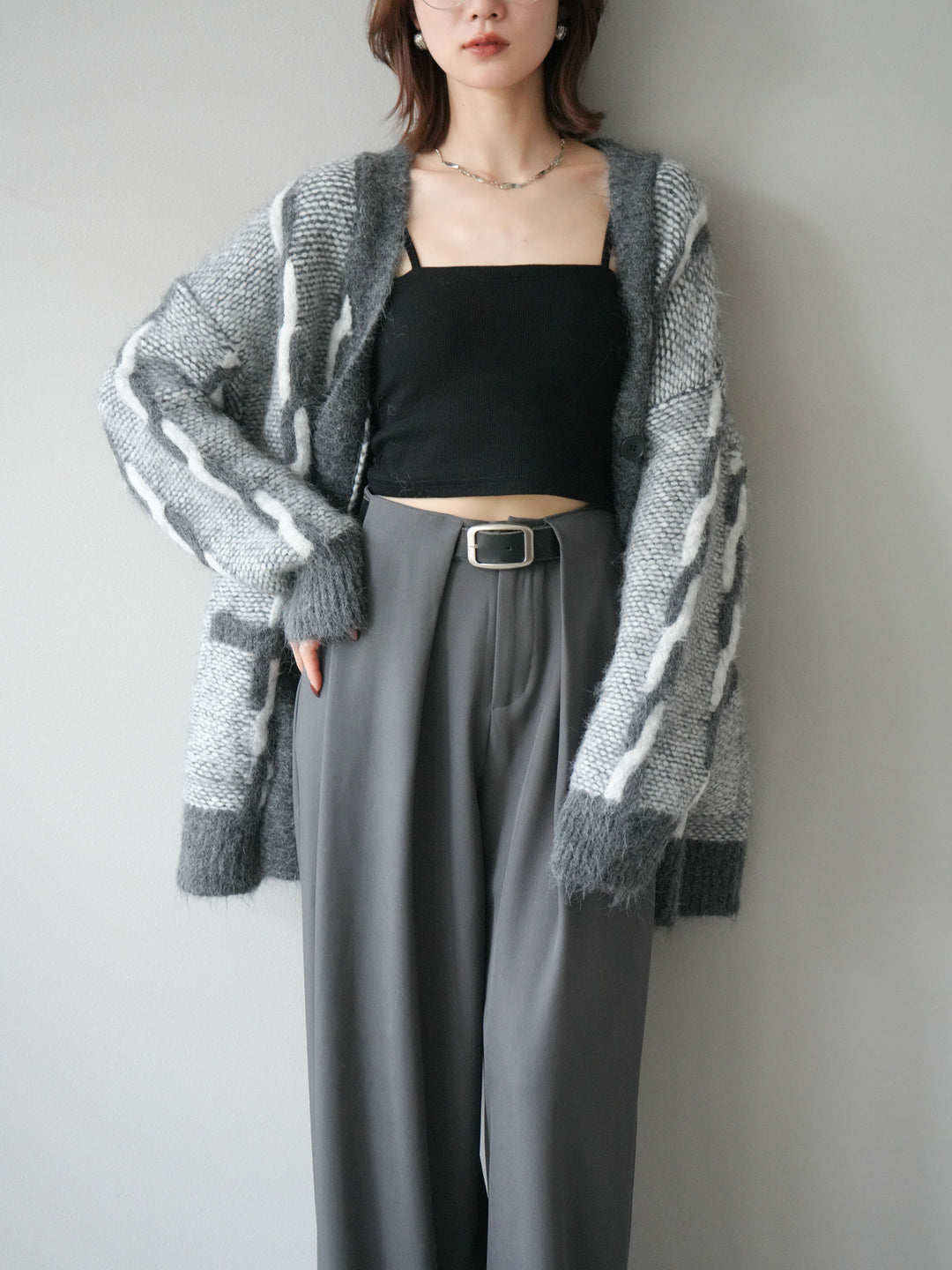 [SET]バイカラー編み込みデザインニットカーディガン+ベルトループデザインワイドパンツ(2set)