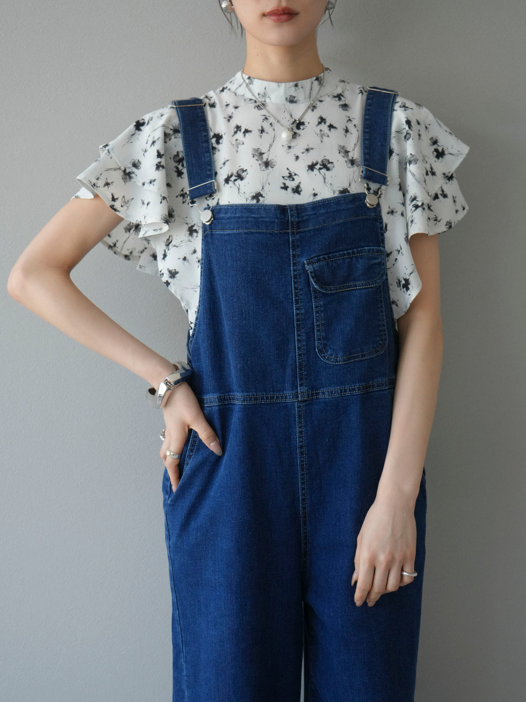 [予約]フラワーモチーフラッフルスリーブブラウス/ホワイト