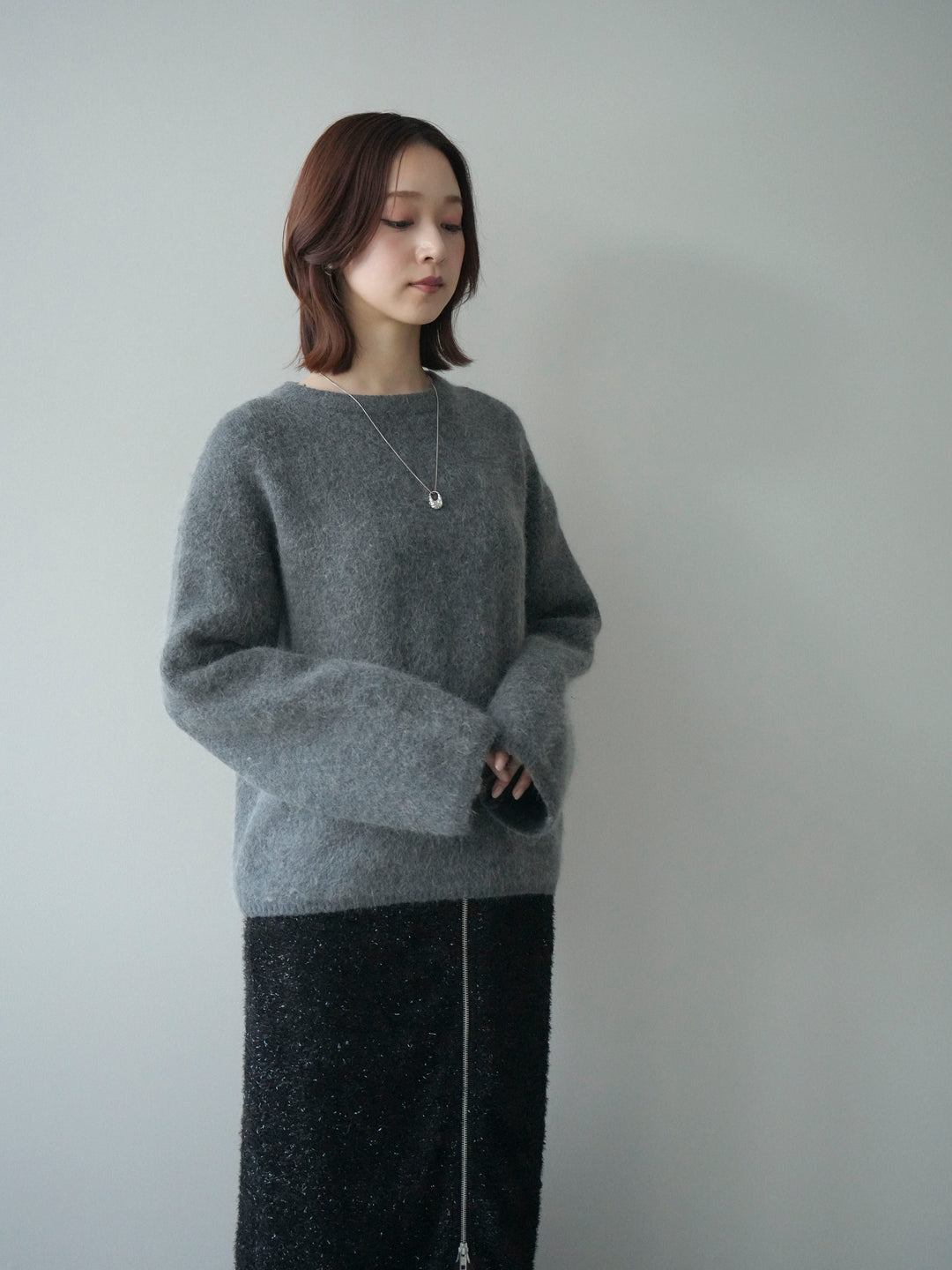 [SET]アンゴラタッチクルーネックニットプルオーバー+ラメシャギーフロントジップスカート(2set)