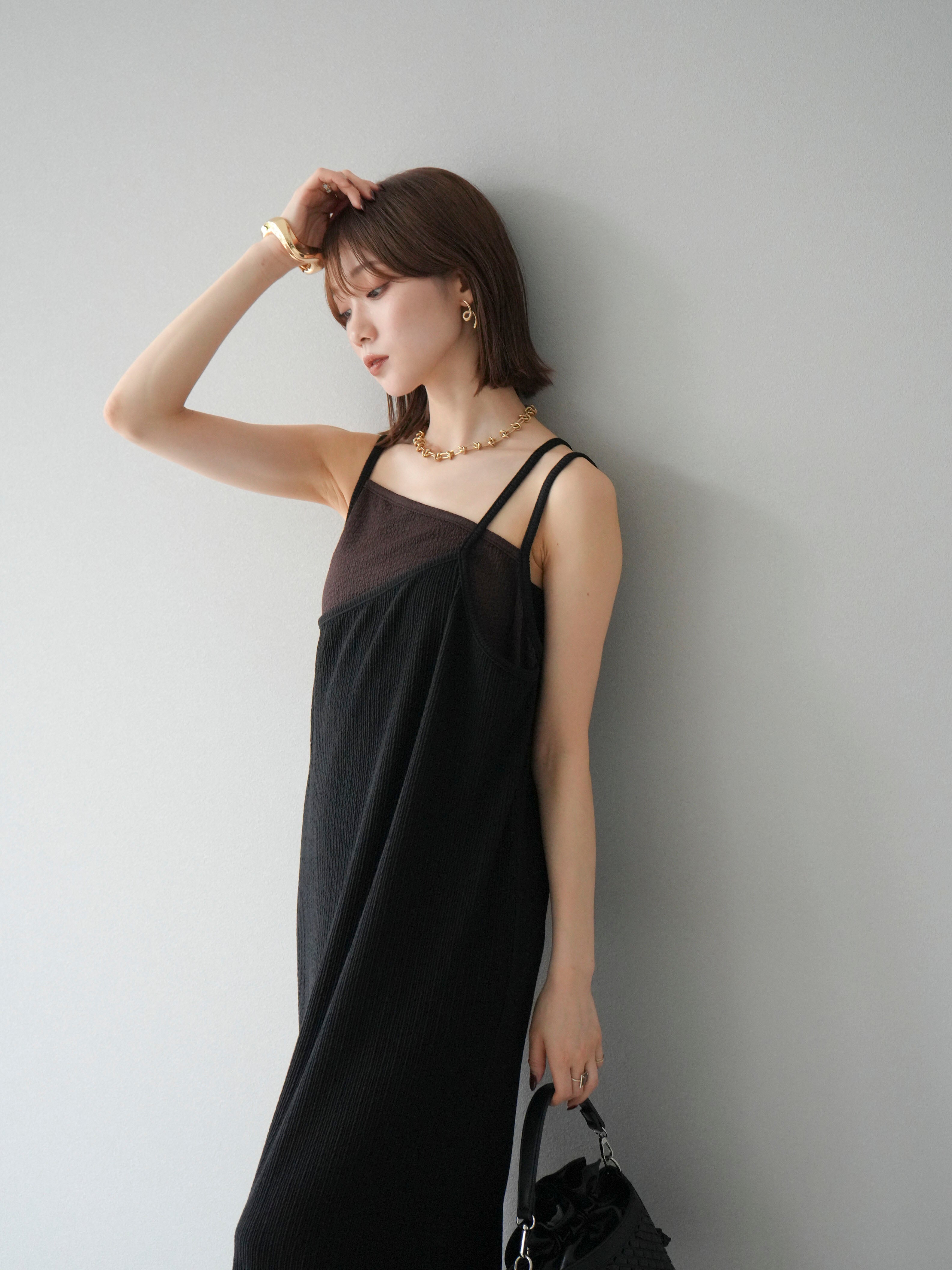 予約]バイカラーレイヤードキャミワンピース/ブラック – Lumier