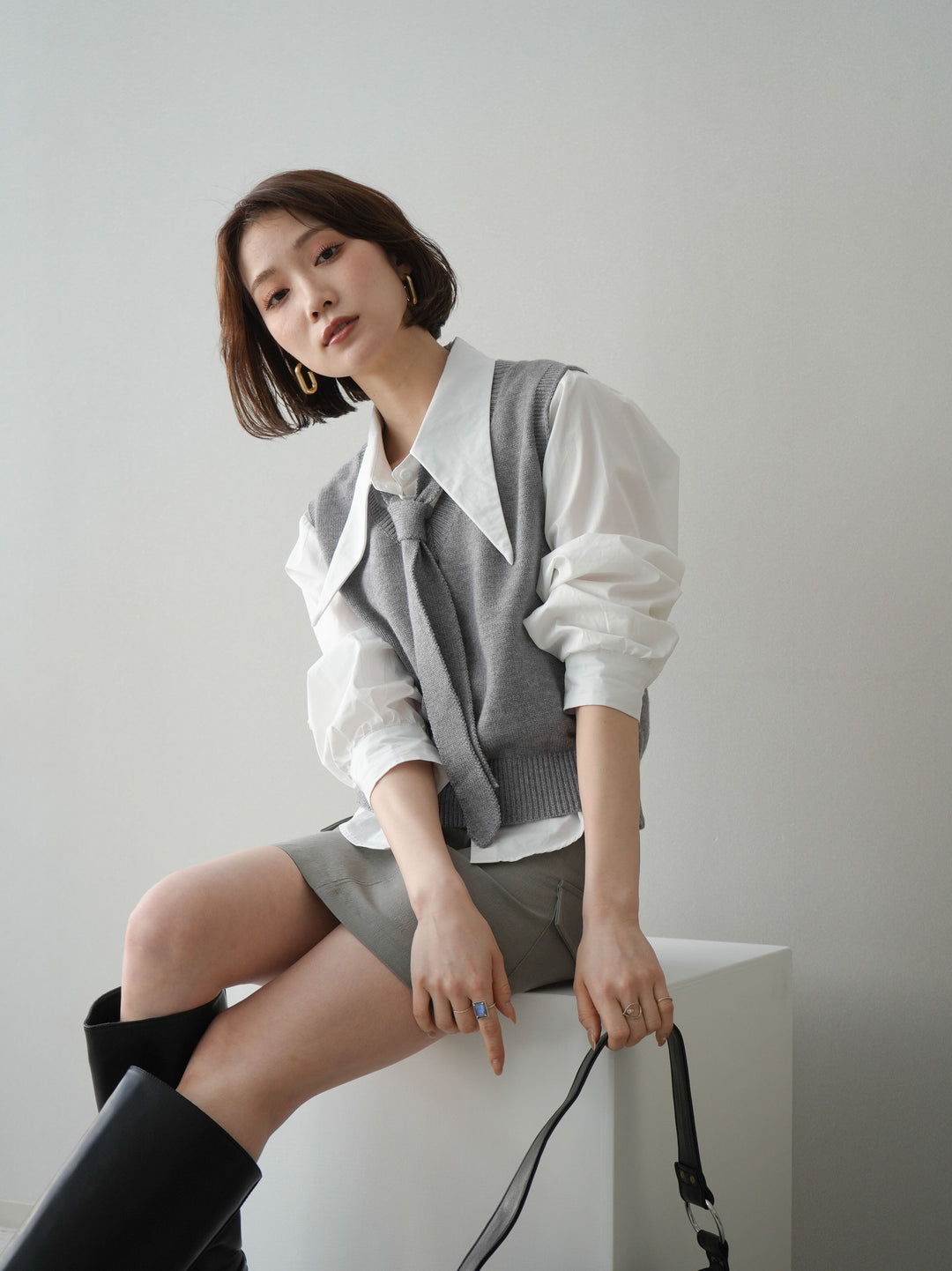 【套裝】蝴蝶結針織背心套裝襯衫+繫帶工裝迷你裙（兩件組）