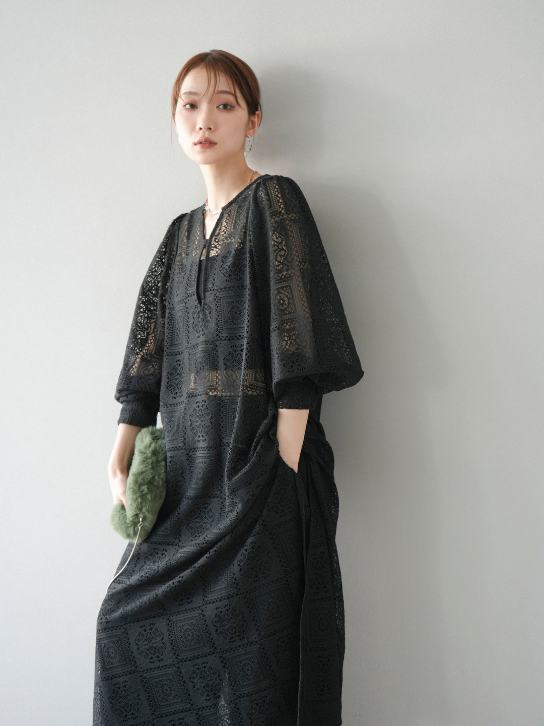 【套裝】塊蕾絲捲袖洋裝+塊蕾絲寬褲（2套）