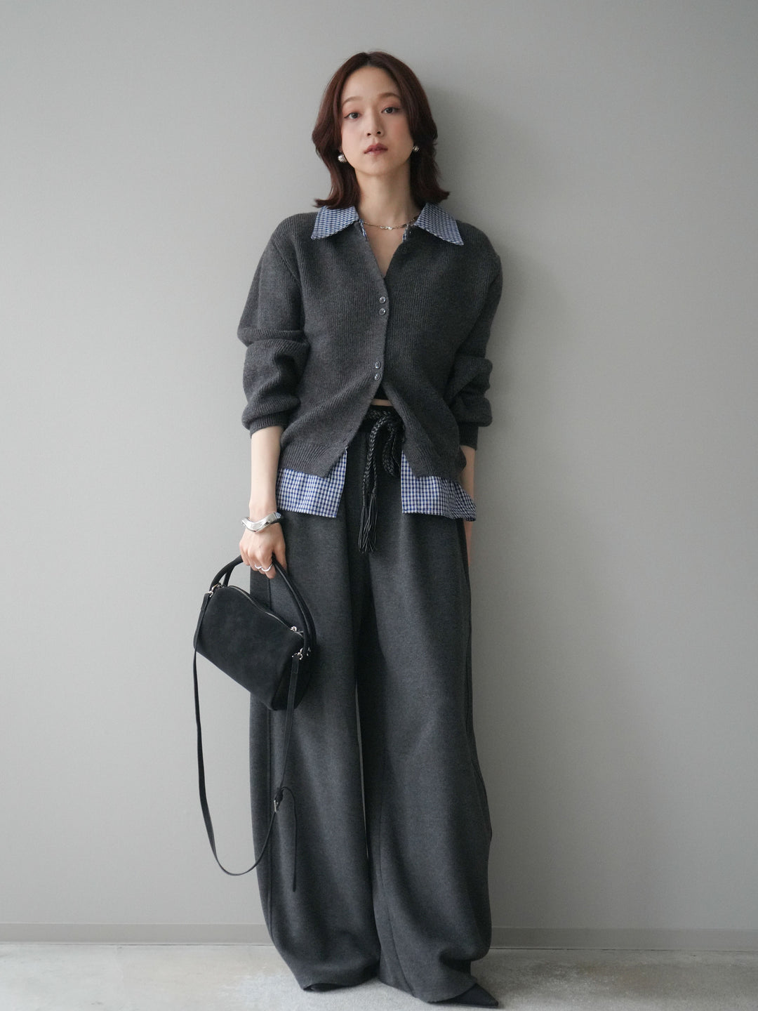 [SET]チェックシャツ襟ニットカーディガン+編み込みベルト付きウエスト配色スエットパンツ(2set)