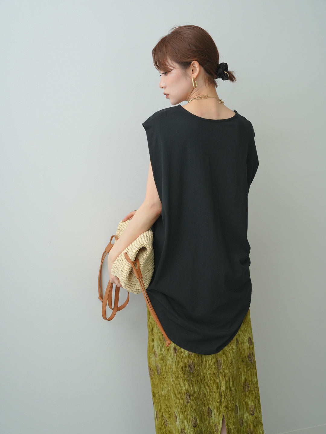 [予約]オーバーサイズノースリカットソー/black