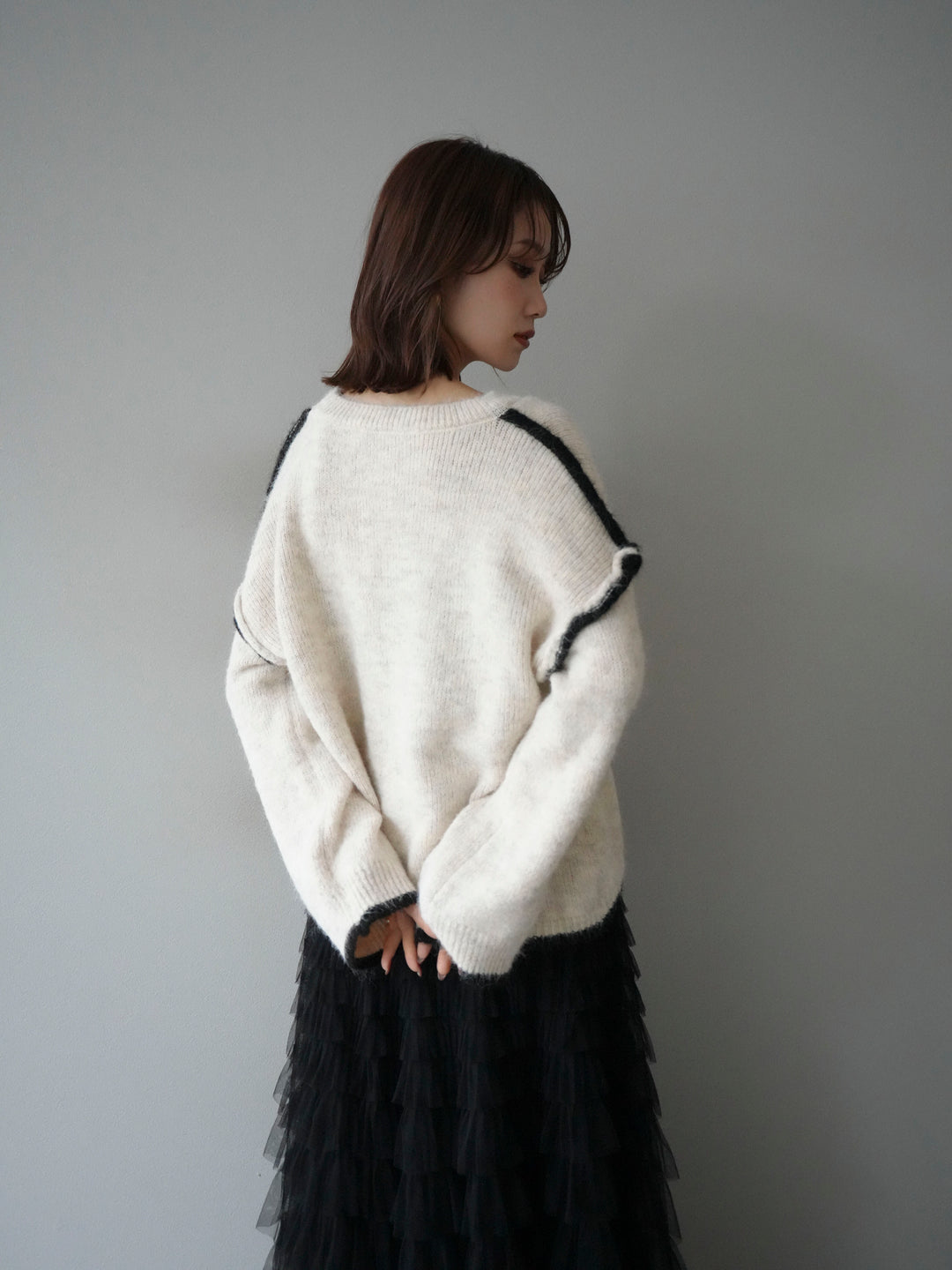 [SET]バイカラーレイヤードデザインニットプルオーバー+バイカラーレイヤードデザインニットプルオーバー(2set)