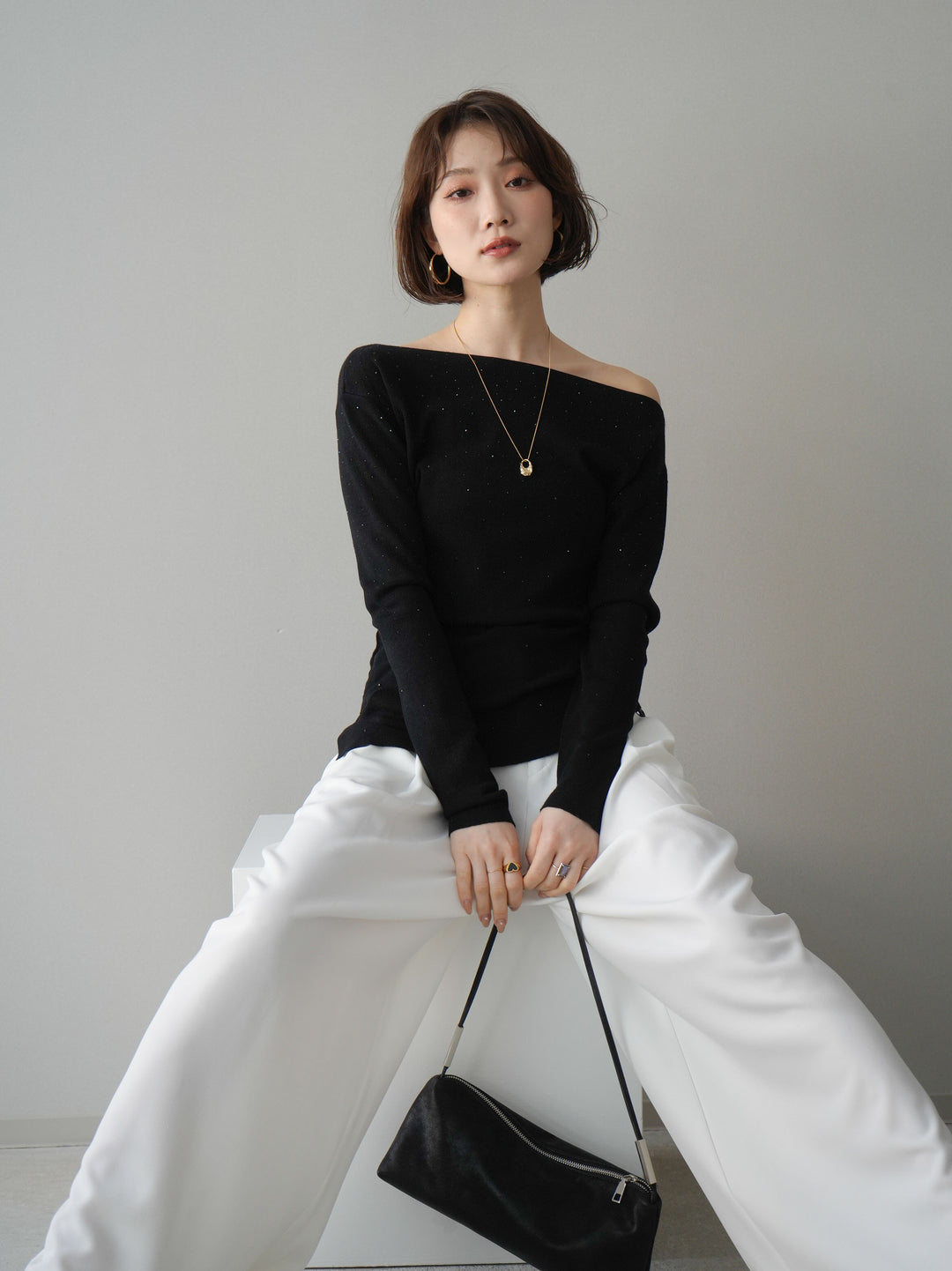 [予約]ラインストーンアシンメトリーニットトップス/black