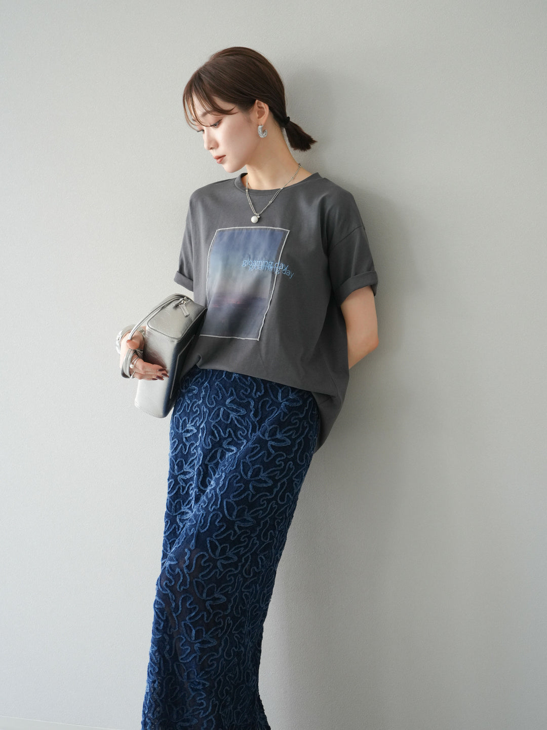 [予約]チュールレイヤードプリントTシャツ/チャコール