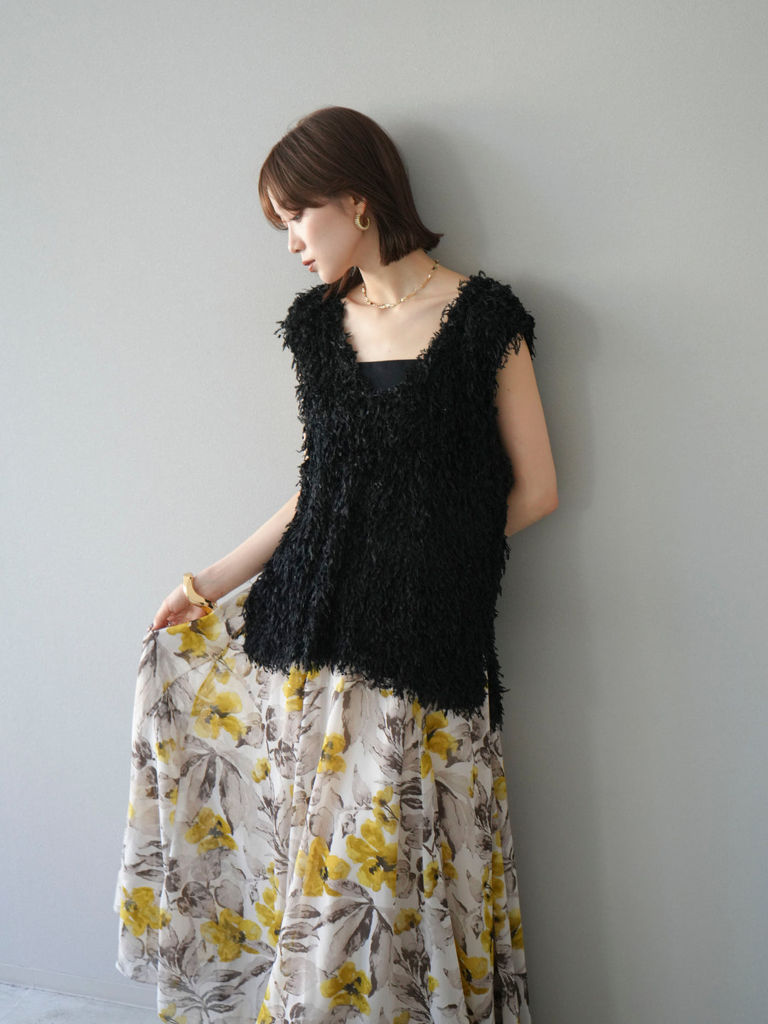 [予約]フェザーVネックベスト/ブラック