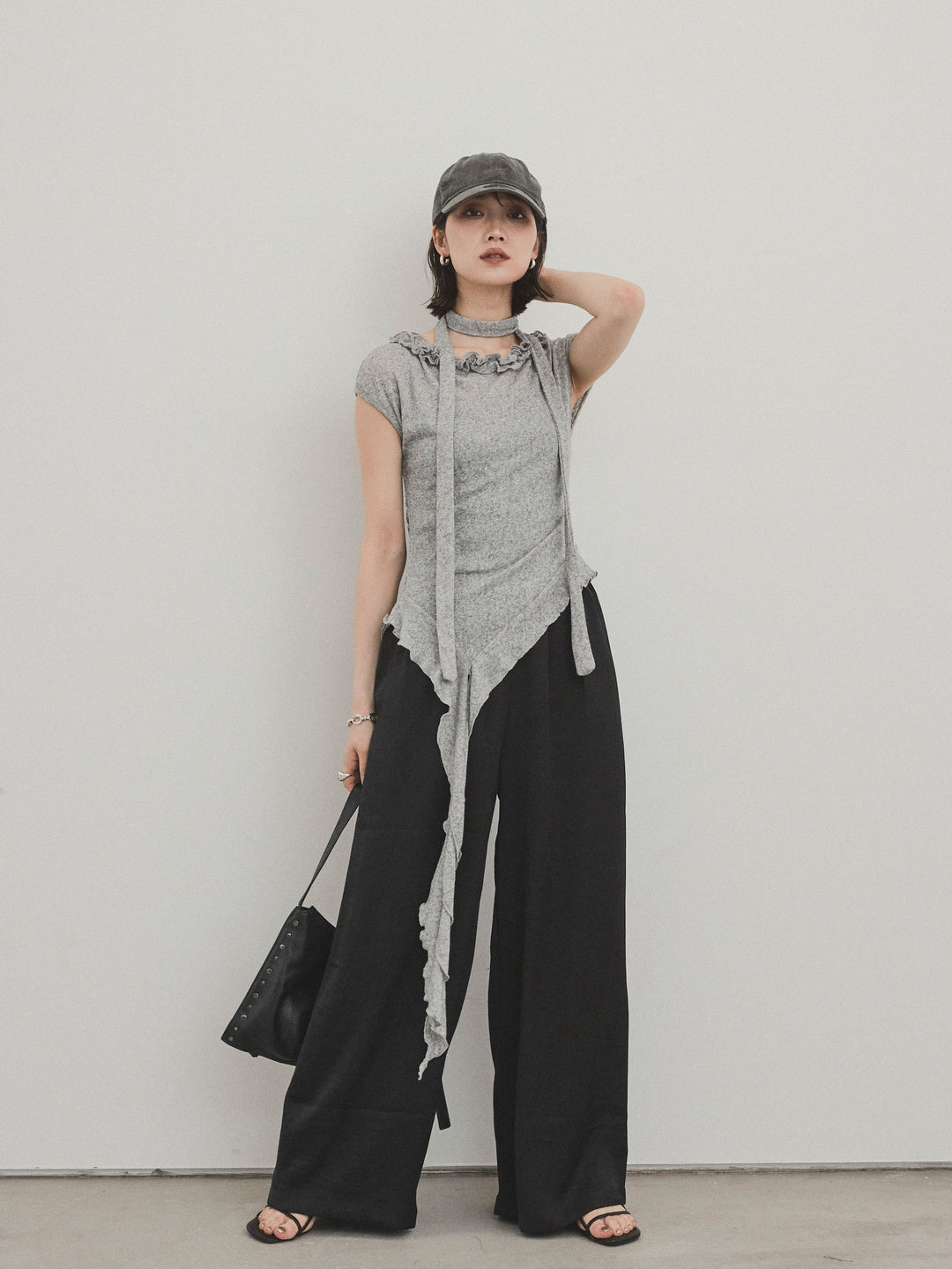 [予約]ラッフルシアーニットタンクトップ/グレー