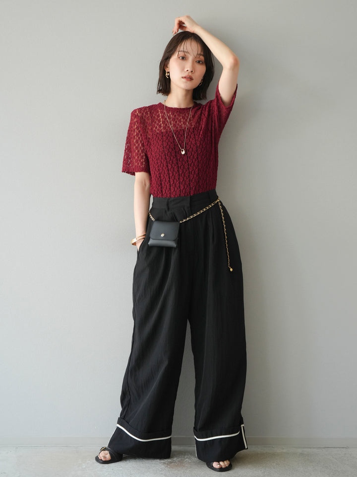 【預購】剪裁蕾絲T卹/波爾多紅