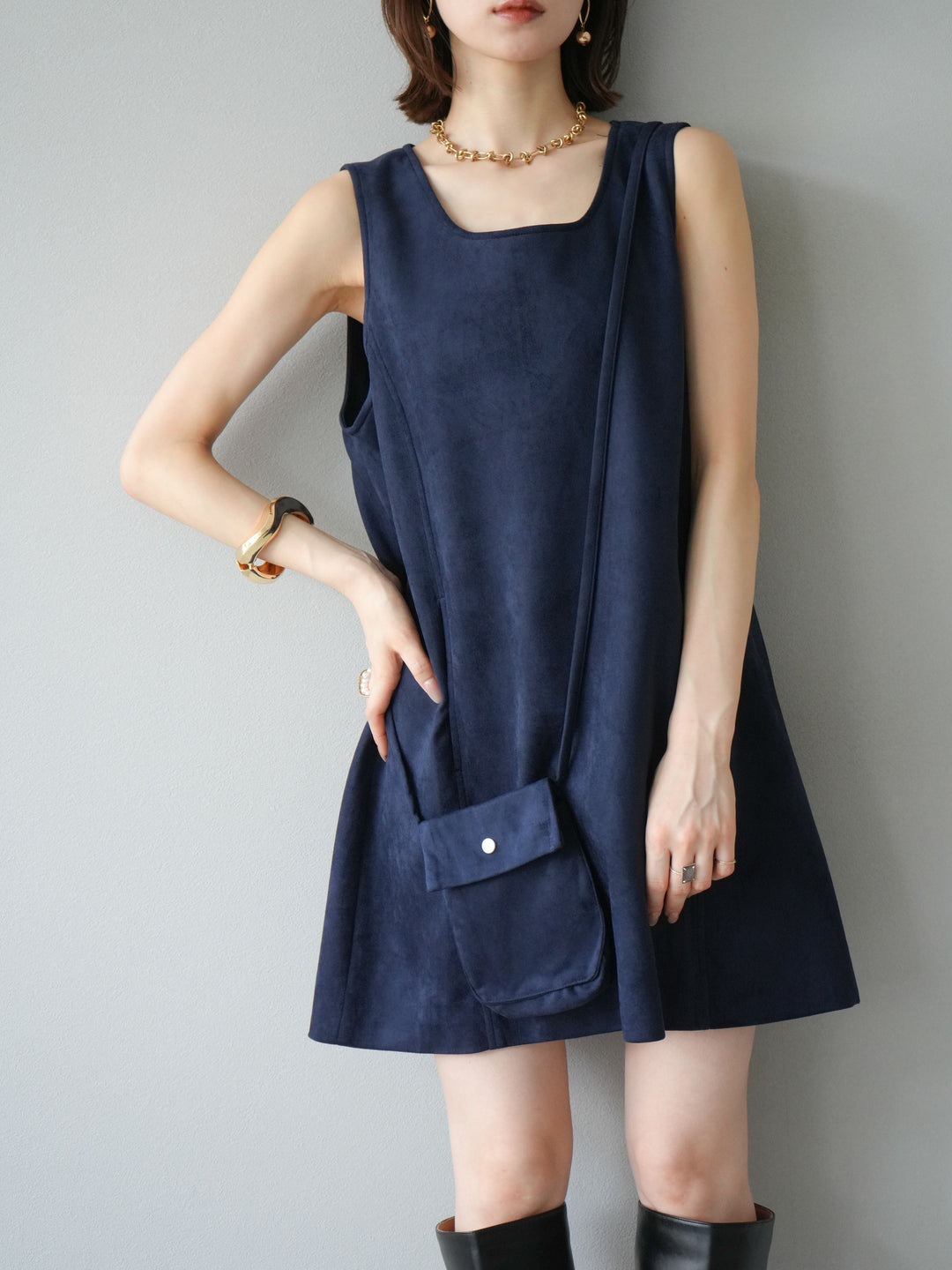 [予約]ショルダーポーチ付スウェードミニワンピース/ネイビー