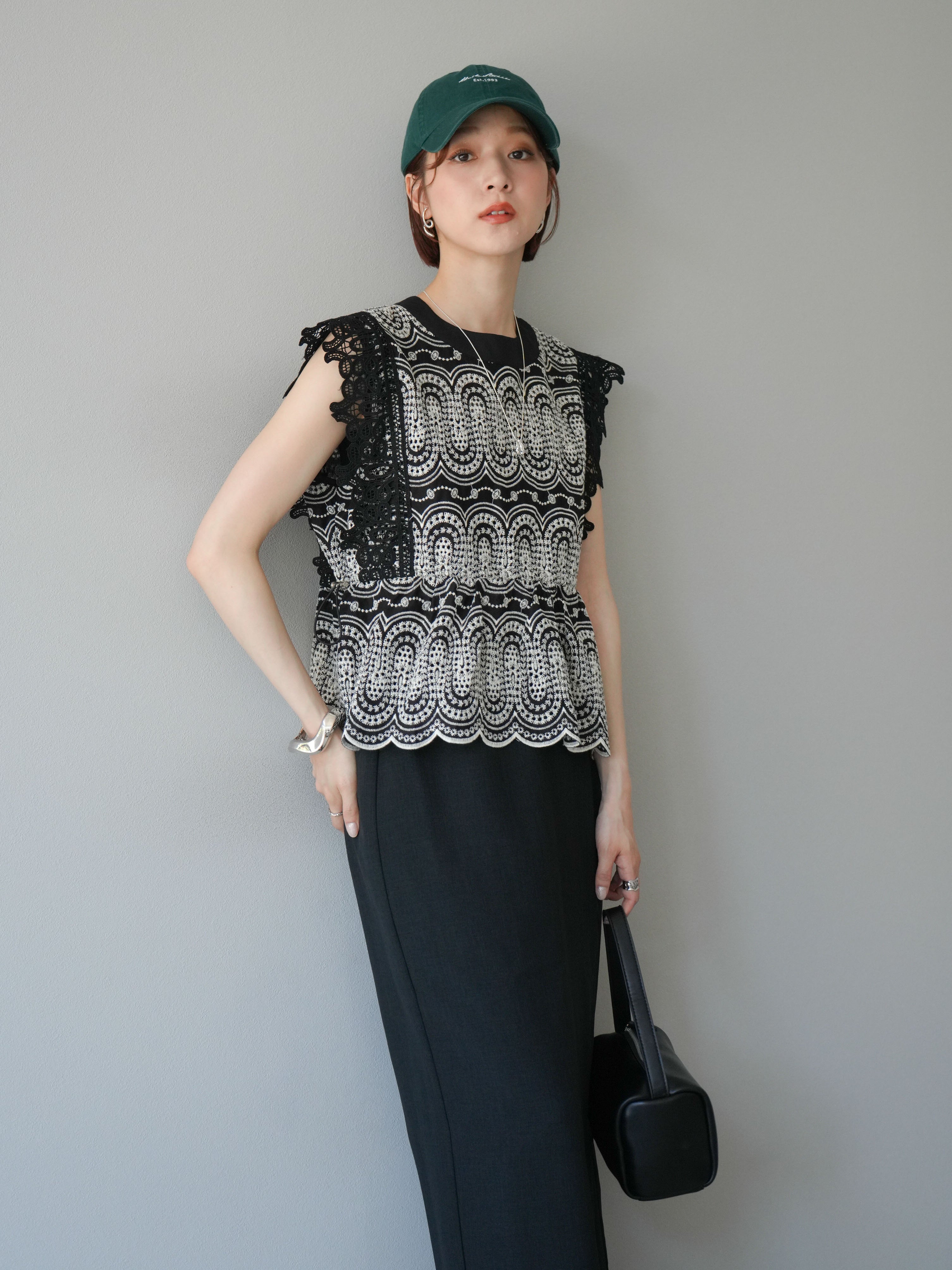 SET]スカラップ刺繍レースブラウス+リネンライクZIPスリットタイト