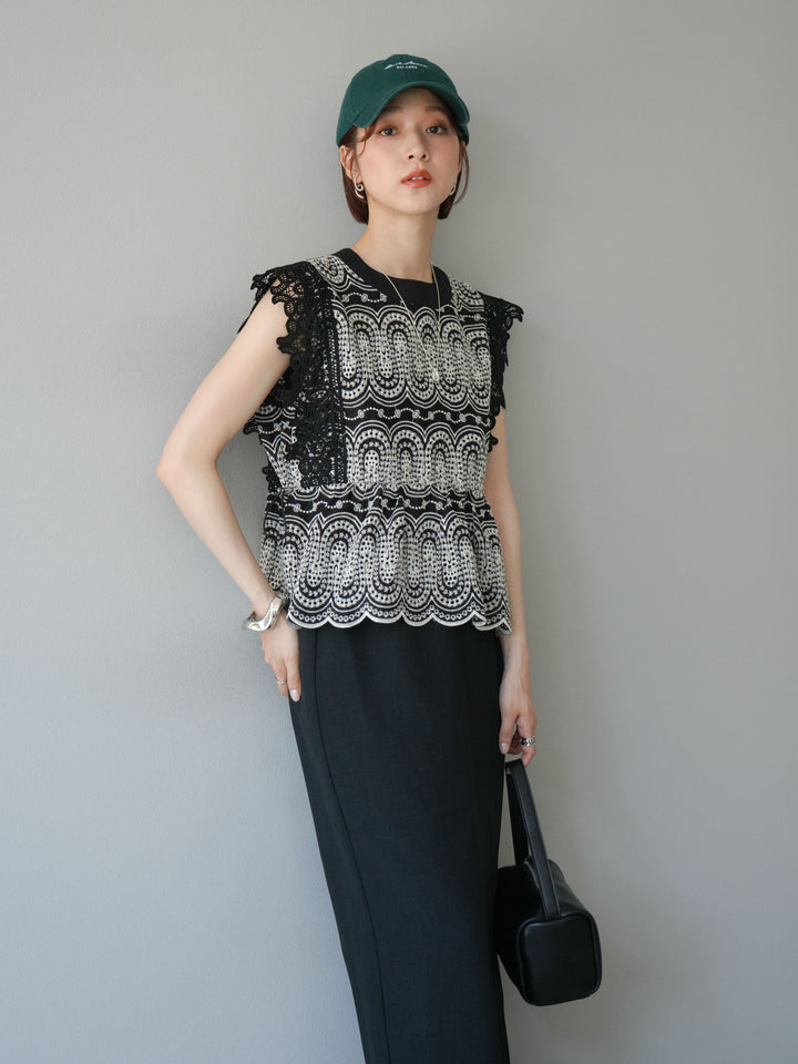 [SET] 扇貝刺繡蕾絲上衣 + 亞麻質感拉鍊開衩緊身裙（2件套）