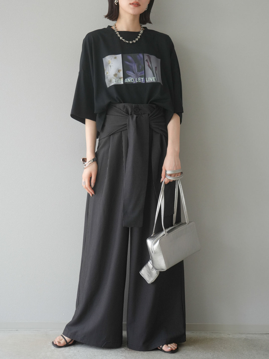 [預購] 光滑照片印花Logo變色短T卹/黑色