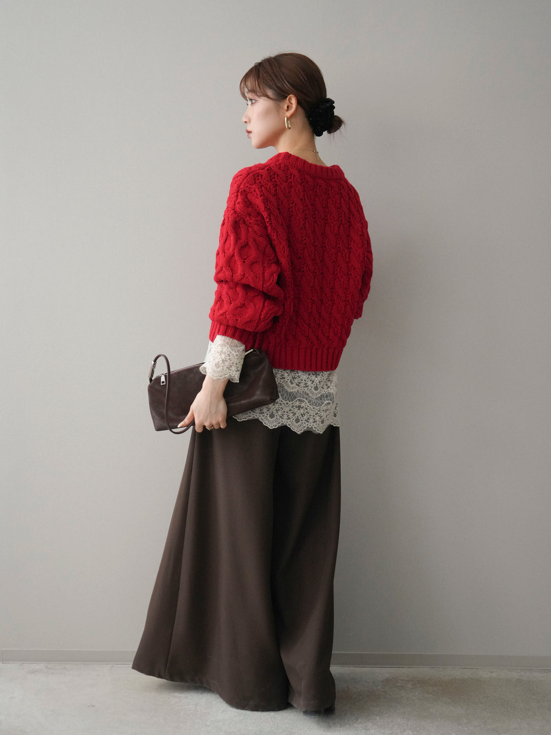 [SET]バルキーケーブルクロップドニットプルオーバー+テープベルトタックバギーパンツ(2set)