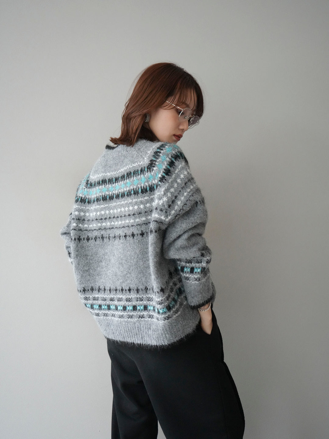 [SET]求心柄ウッドボタンニットカーディガン+求心柄ウッドボタンニットカーディガン(2set)