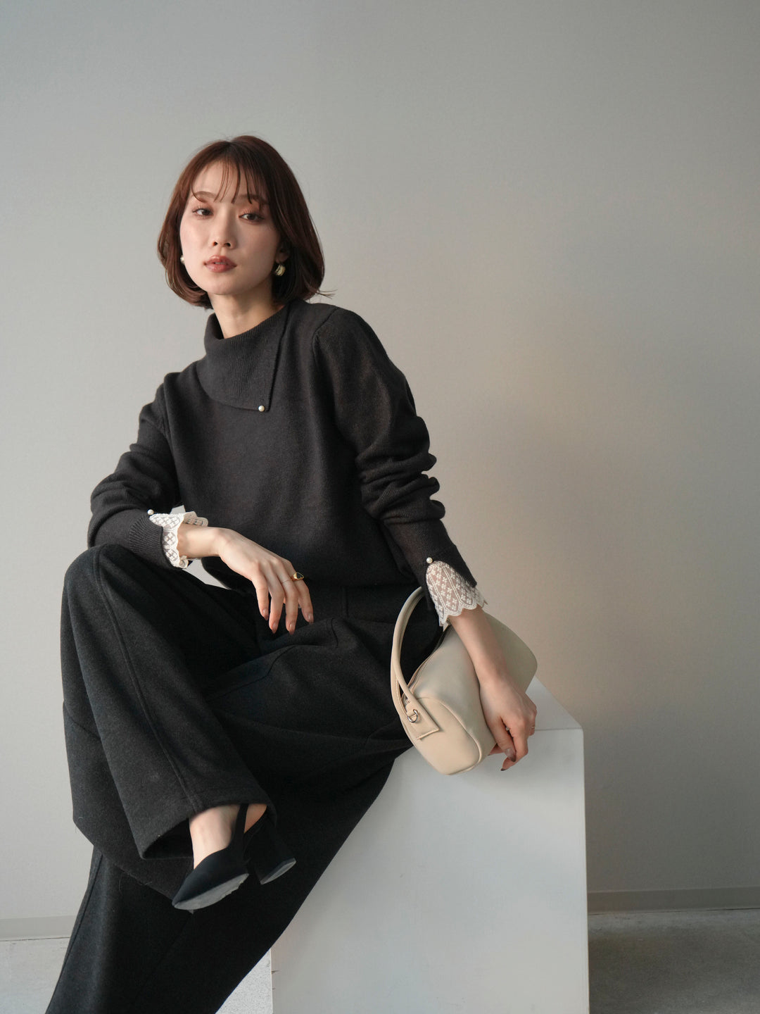 [SET]袖レースパール付き配色ニットトップス+ウールタッチカーブパンツ(2set)