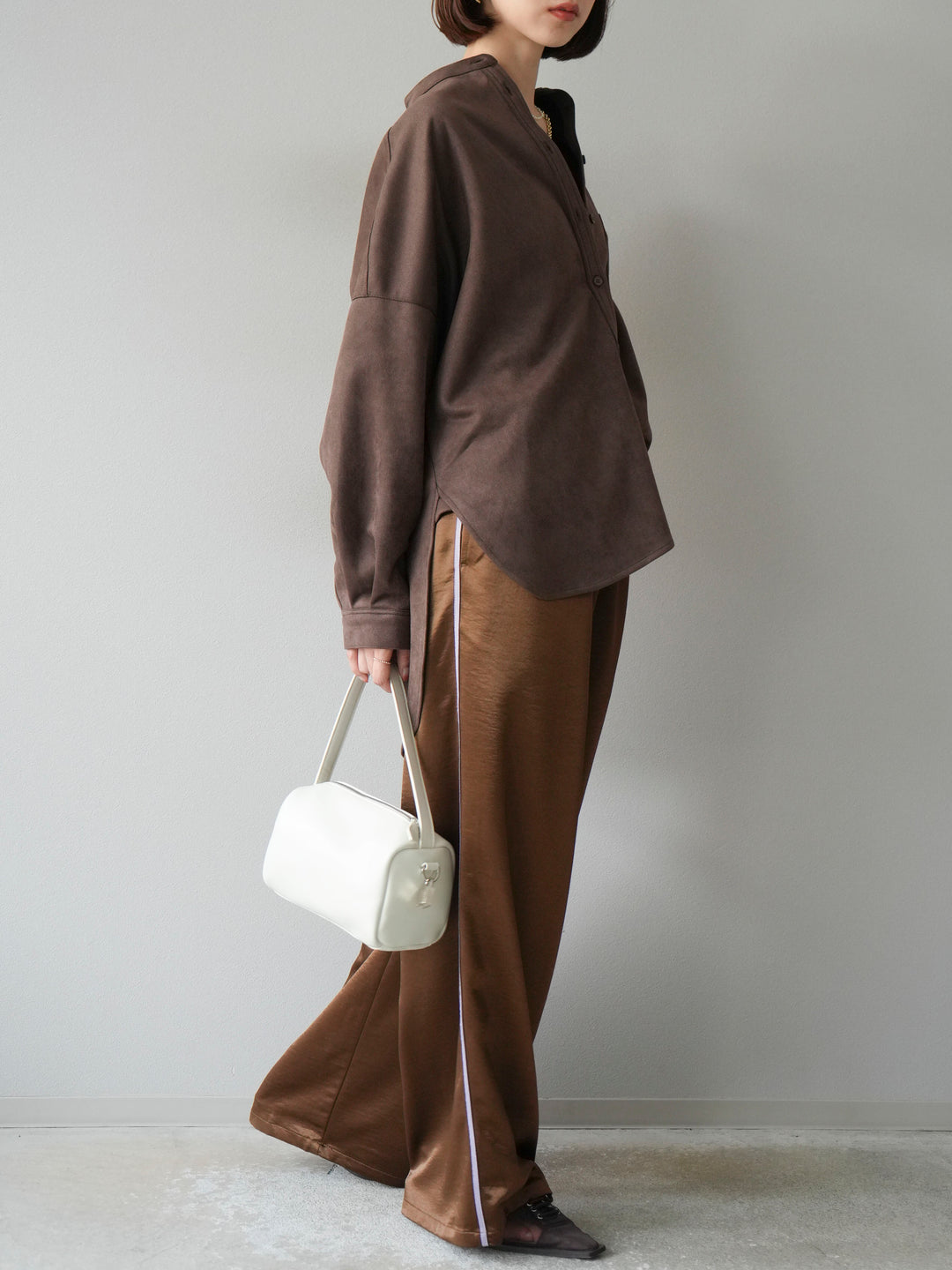 [予約]サテンラインワイドパンツ/ブラウン