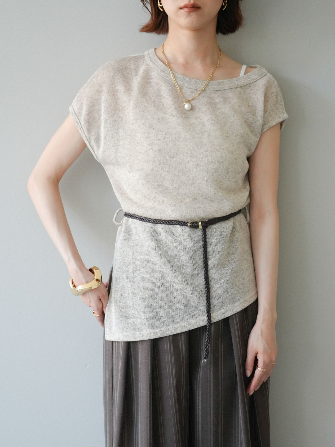 [予約]ベルト付アシメシアーニットトップス/beige
