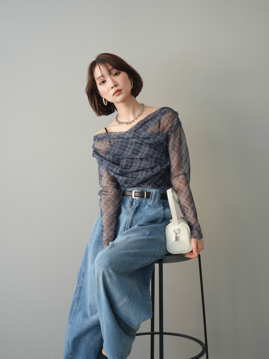 [予約]チュールバイアスチェックプリントタックネックトップス/navy