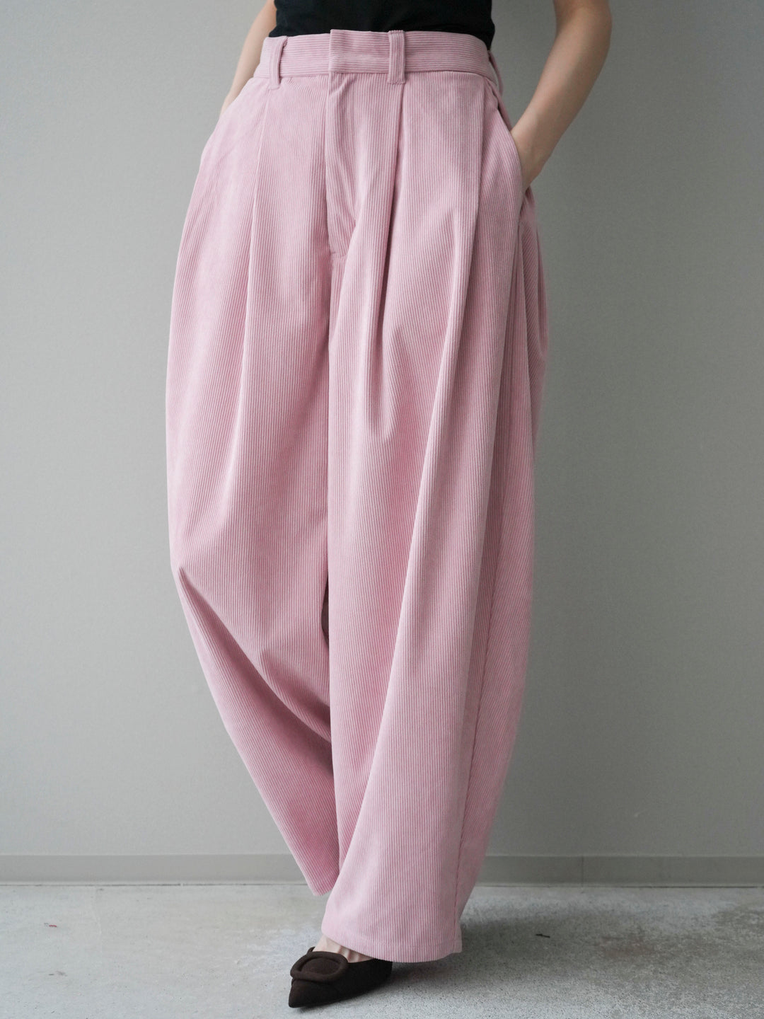 [予約]コーデュロイサイドタックコクーンパンツ/pink