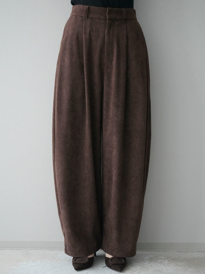 [予約]コーデュロイサイドタックコクーンパンツ/brown