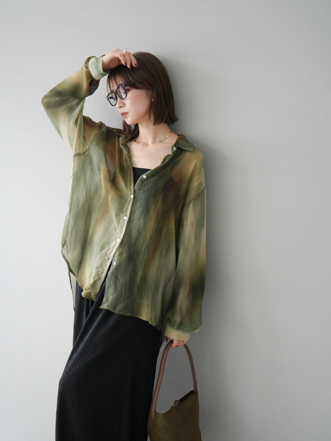 [予約]ニュアンス柄シアーシャツ/グリーン