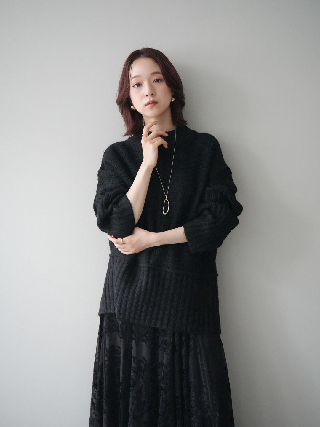 [SET]編み地切替ボトルネックニットプルオーバー+アンティーク柄フロッキーマキシスカート(2set)