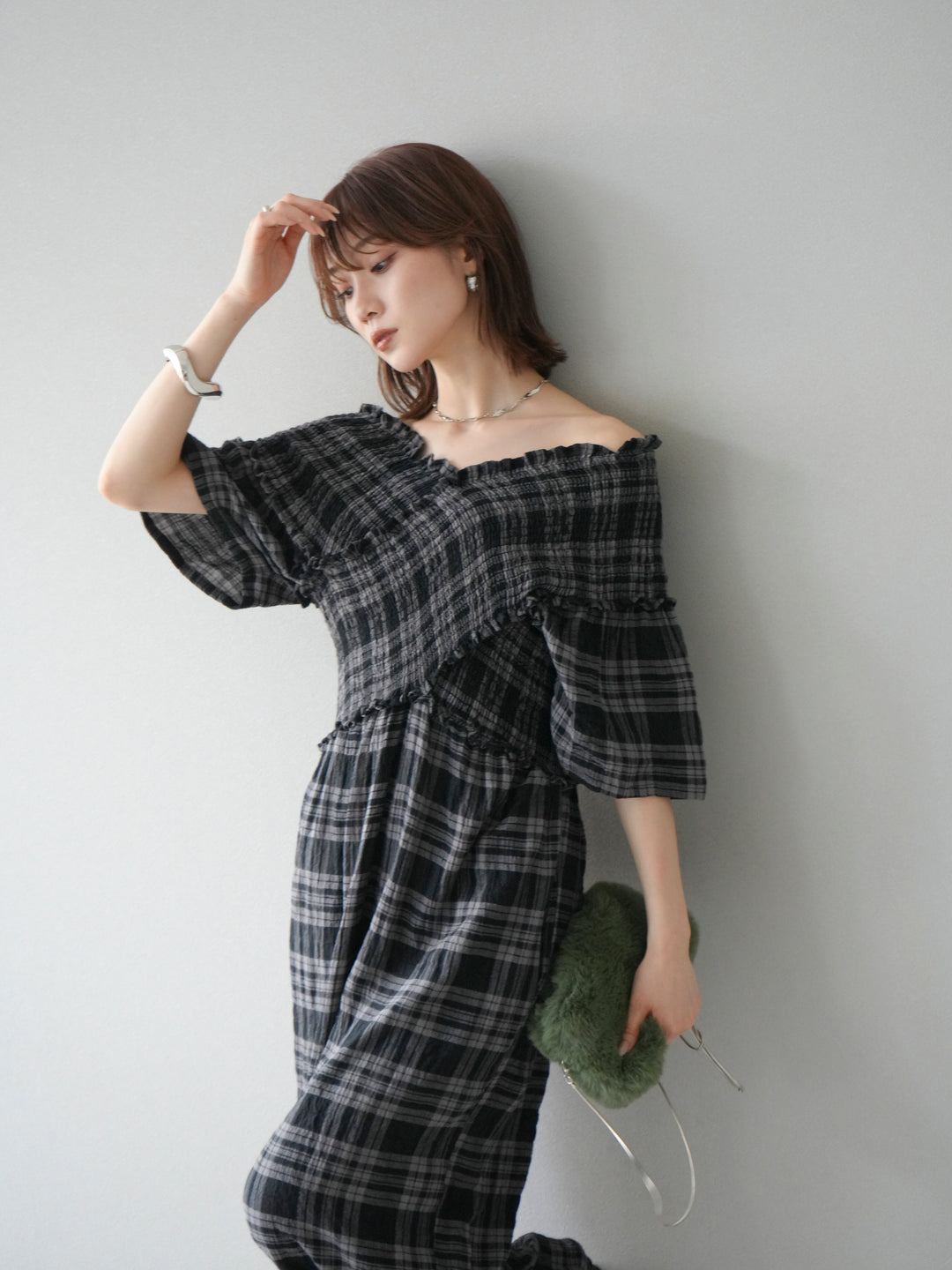 [予約]チェック柄ハーフスリーブシャーリングクロスサロペット/ブラック