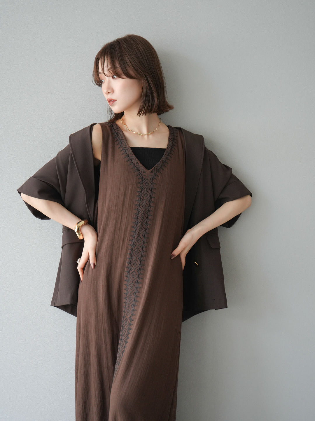 [予約]刺繍Vネックワンピース/ブラウン