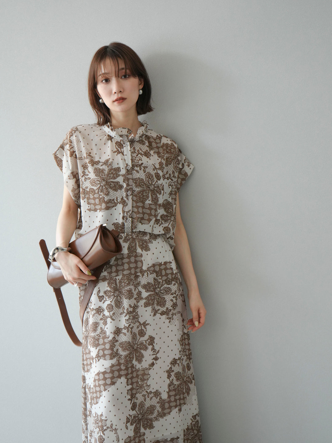 [SET] 花朵圖案法式袖襯衫 + 花朵圖案喇叭裙 (2 套)