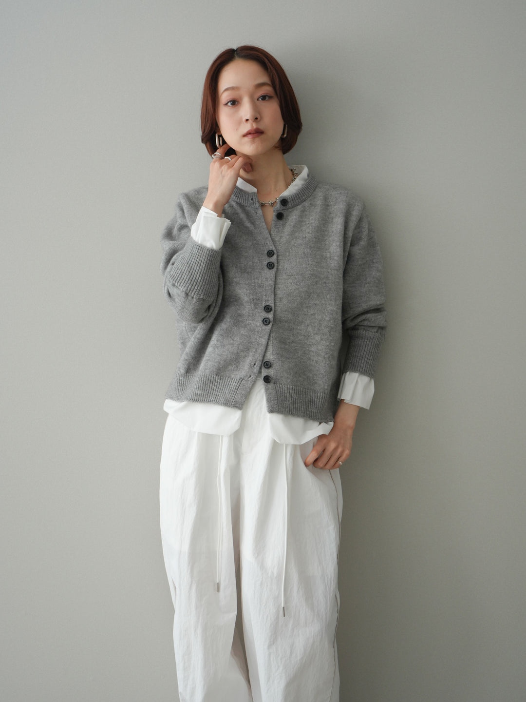 【預購】梭織布料對接針織開襟衫/淺灰色
