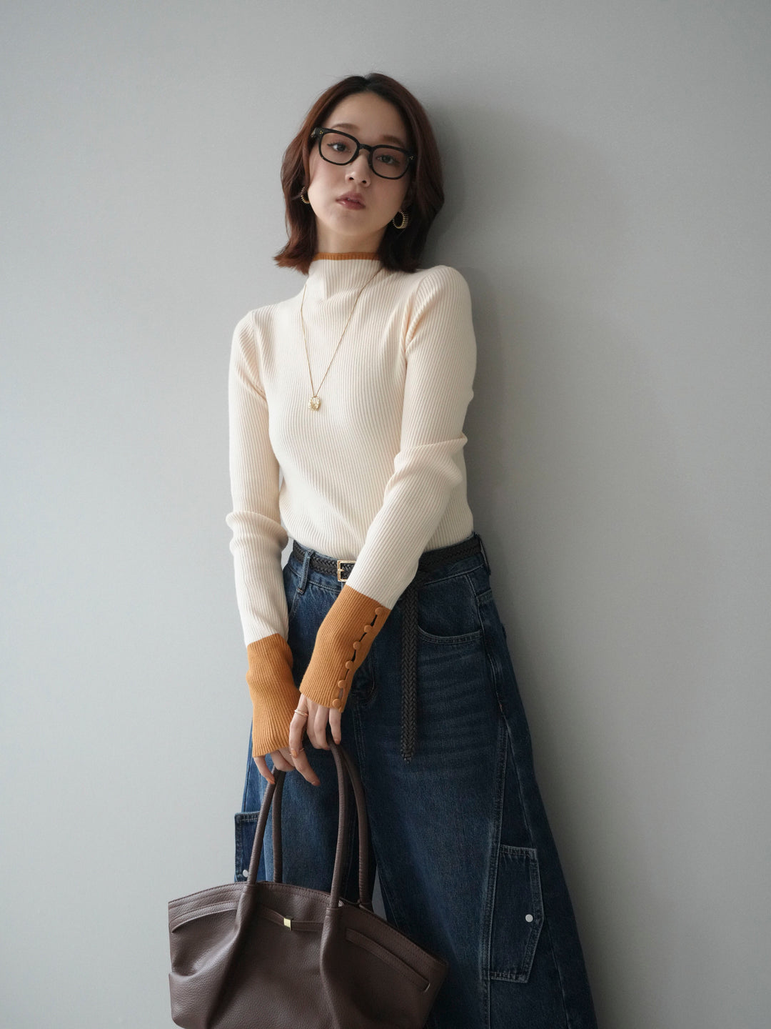 [予約]袖ボタンハイネック配色リブニットトップス/ivory