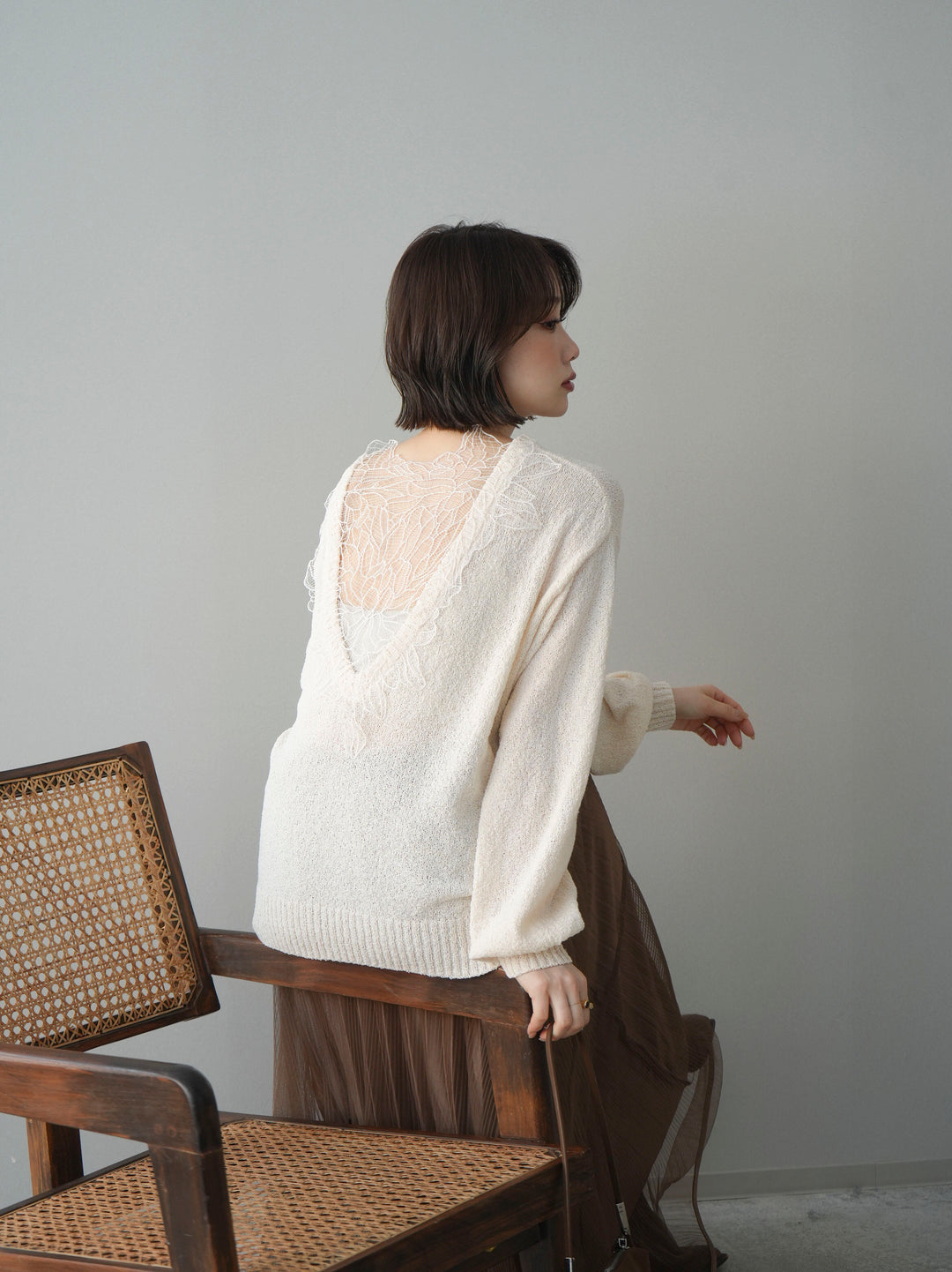 [SET]バックシアーフラワーレースニットプルオーバー+ラメプリーツレイヤードチュールロングスカート(2set)