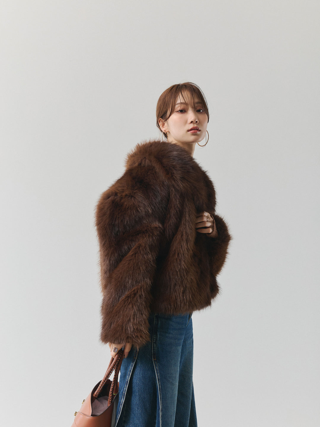 【Allure】[SET]フラワーレーストップス+フェイクファービックカラージャケット(2set)