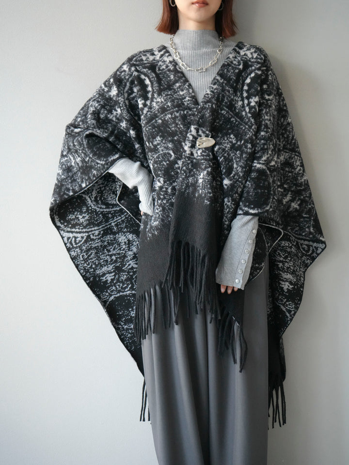 [予約]アブストラクト柄ストールポンチョ/ブラック