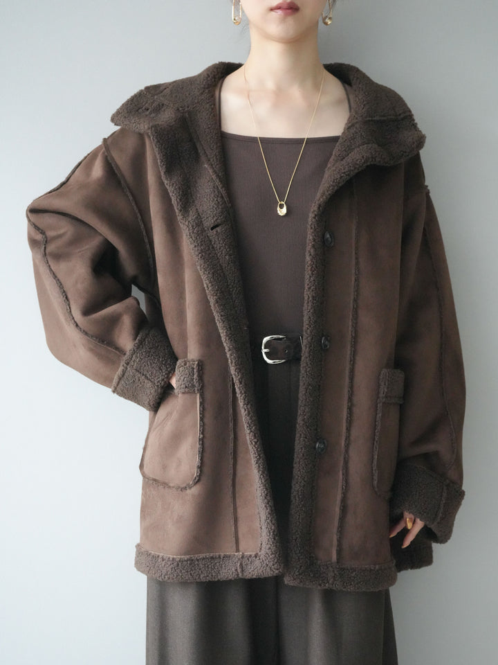 [SET]スタンドネックフェイクムートンミディアムコート+カップ付きバッククロスキャミソール(2set)