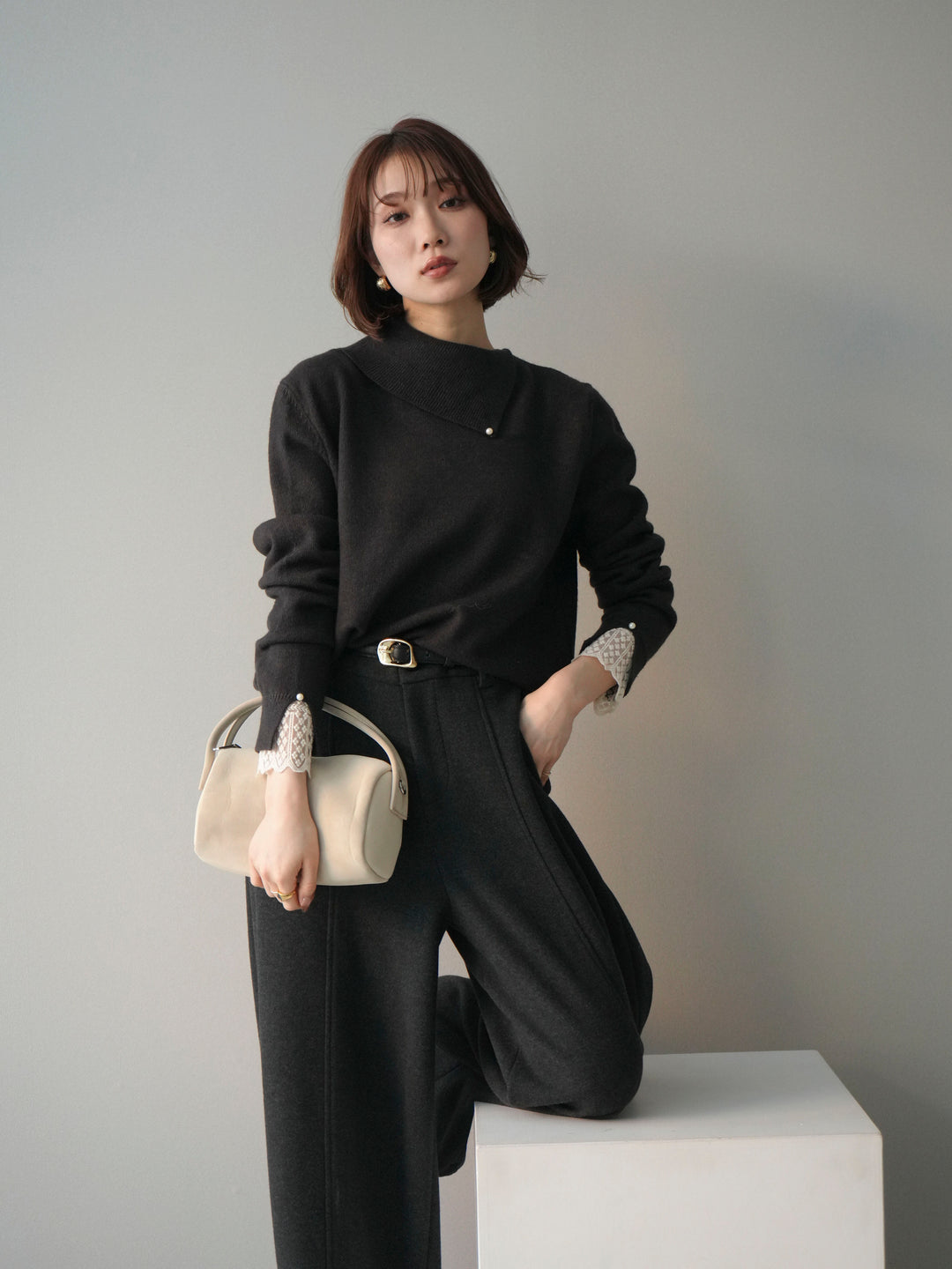 [SET]袖レースパール付き配色ニットトップス+ウールタッチカーブパンツ(2set)