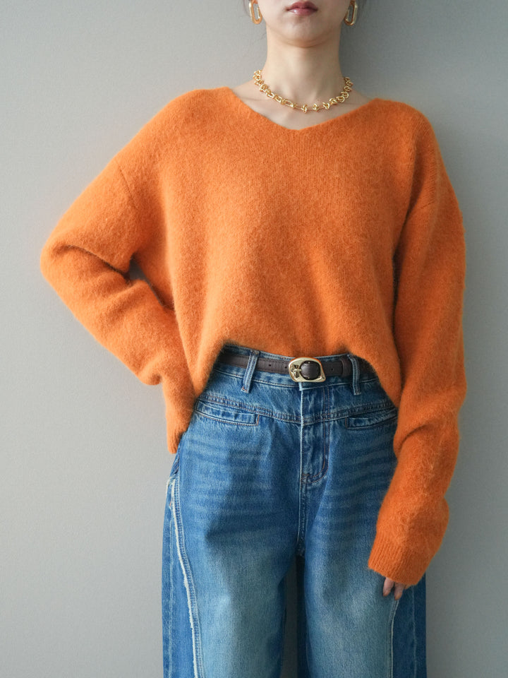 [SET]シュシュ付きアンゴラタッチVネックニットプルオーバー+サイドフリンジワイドデニムパンツ(2set)