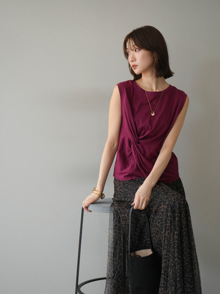 [予約]フロントツイストノースリーカットソー/ボルドー